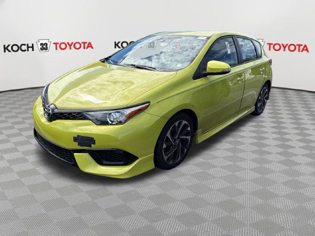 Used 2017 Toyota Corolla iM w/ Carpet Mat Package FWD image 3