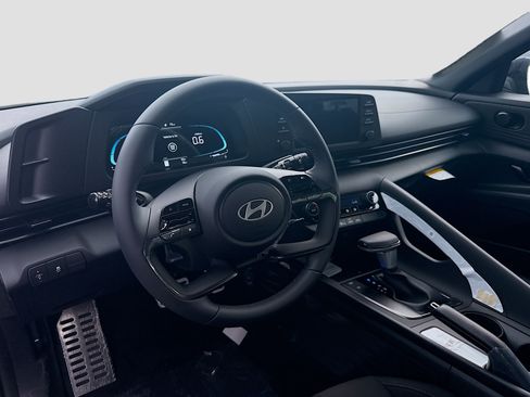 New 2026 Hyundai Elantra Sport FWD image 7
