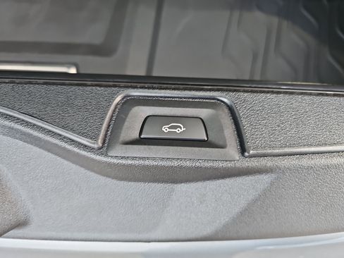 New 2026 BMW X5 xDrive40i w/ M Sport Package image 13