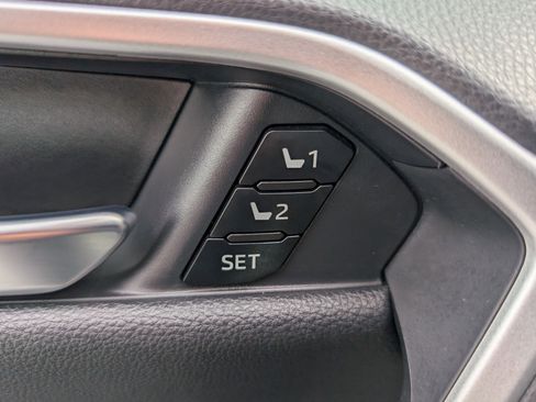 Used 2022 Toyota RAV4 XSE image 21