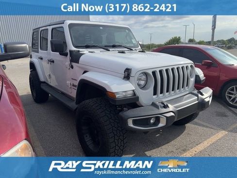 Used 2019 Jeep Wrangler Unlimited Sahara AWD/4WD image 1