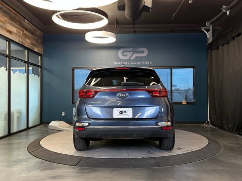 Used 2022 Kia Sportage LX image 4