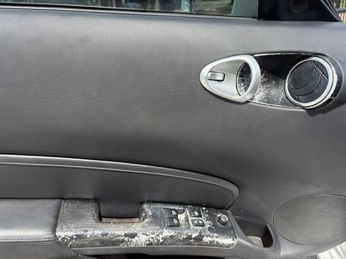 Used 2006 Nissan 350Z Touring RWD image 16