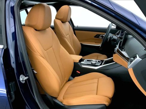 Certified 2024 BMW 330i xDrive Sedan w/ Convenience Package image 6