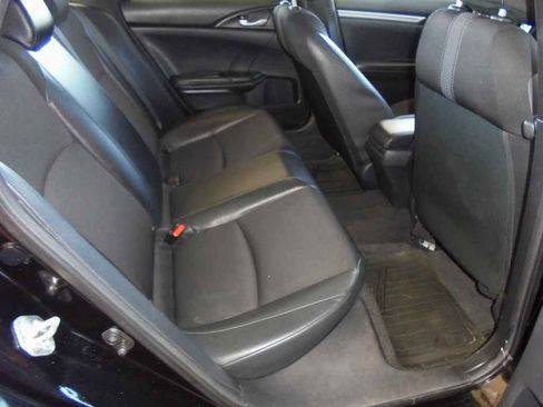 Used 2019 Honda Civic Sport image 10