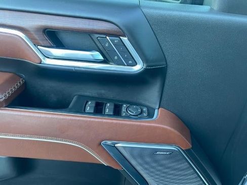 Used 2024 GMC Sierra 2500 Denali Ultimate image 18