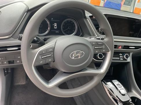 Used 2023 Hyundai Sonata SEL w/ Preferred Accessory Package FWD image 10