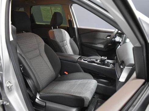 Certified 2023 Nissan Rogue SV AWD/4WD image 14