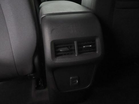 Used 2024 Chevrolet Equinox LT AWD/4WD image 46