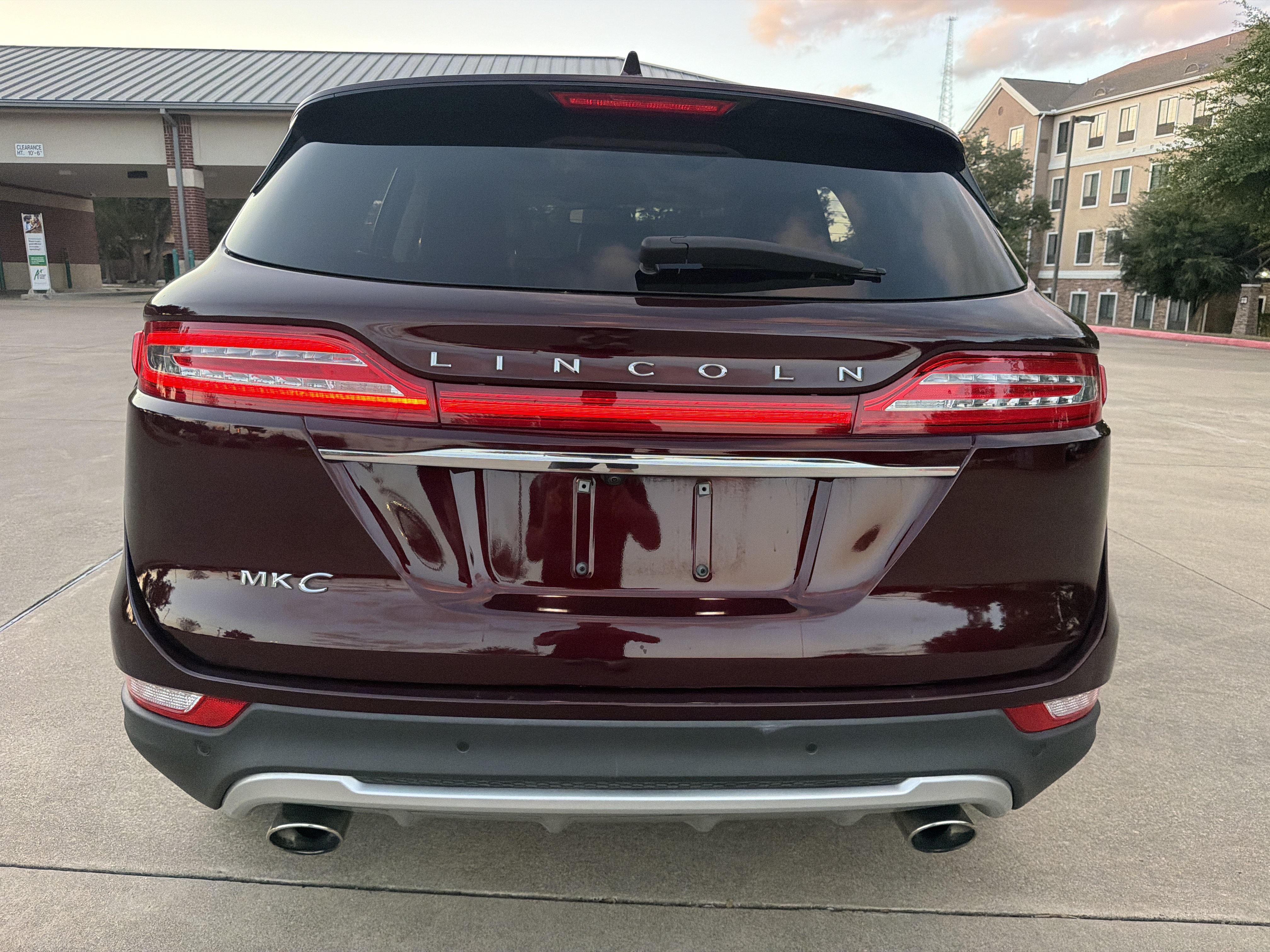 Used 2019 Lincoln MKC Reserve w/ MKC Climate Package FWD image 6