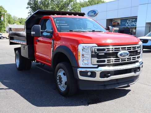 Used 2023 Ford F550 4x4 Regular Cab Super Duty image 2