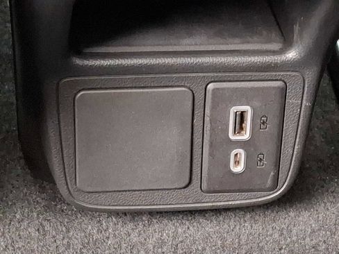 Used 2024 Buick Encore GX Sport Touring image 11