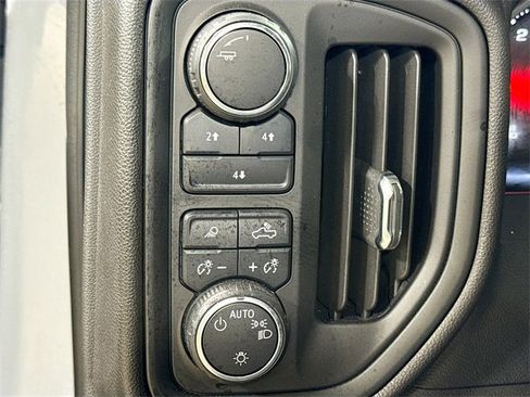 Used 2024 Chevrolet Silverado 2500 Custom w/ Custom Value Package image 12