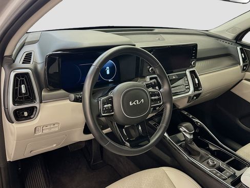 Used 2023 Kia Sorento SX image 18