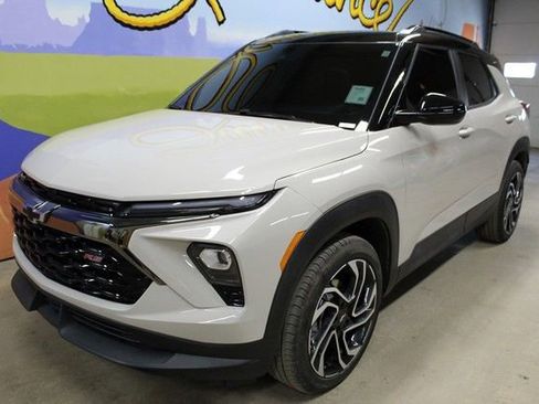 Used 2026 Chevrolet TrailBlazer RS w/ Convenience Package AWD/4WD image 9