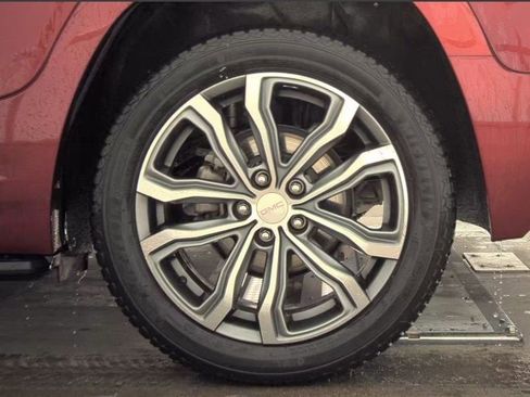 Used 2019 GMC Terrain Denali w/ LPO, 'HIT The Road' Package image 32