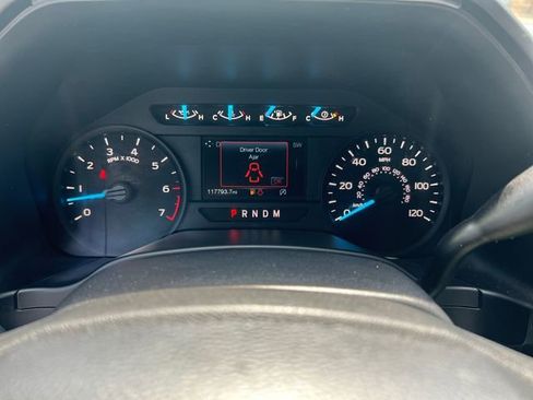 Used 2018 Ford F150 XL w/ Equipment Group 101A Mid RWD image 32