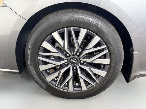 Used 2023 Nissan Altima 2.5 SV FWD image 38