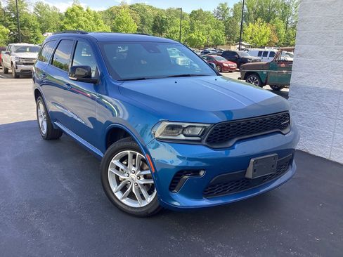 Used 2025 Dodge Durango GT image 1
