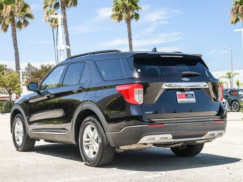 Used 2023 Ford Explorer XLT w/ Equipment Group 202A RWD image 7