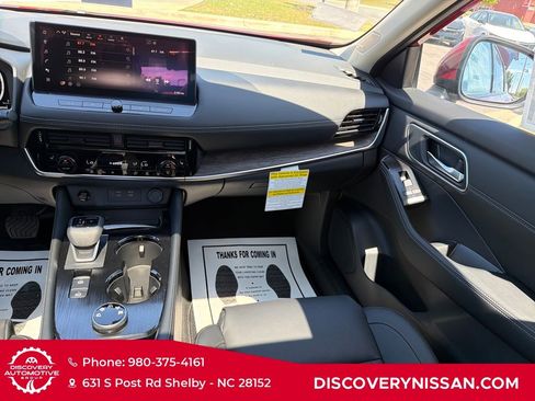 New 2026 Nissan Rogue Platinum AWD/4WD image 36
