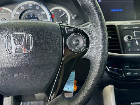 Used 2017 Honda Accord LX image 23