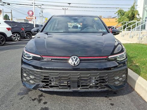 New 2026 Volkswagen GTI SE image 2