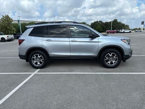 Used 2023 Honda Passport TrailSport image 6