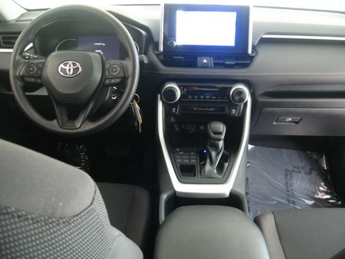 Used 2023 Toyota RAV4 LE image 2