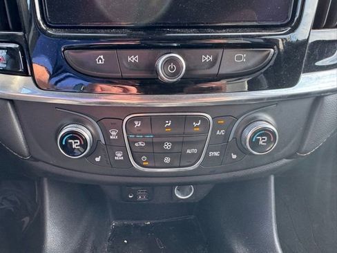 Used 2021 Chevrolet Traverse RS w/ LPO, Floor Liner Package image 21