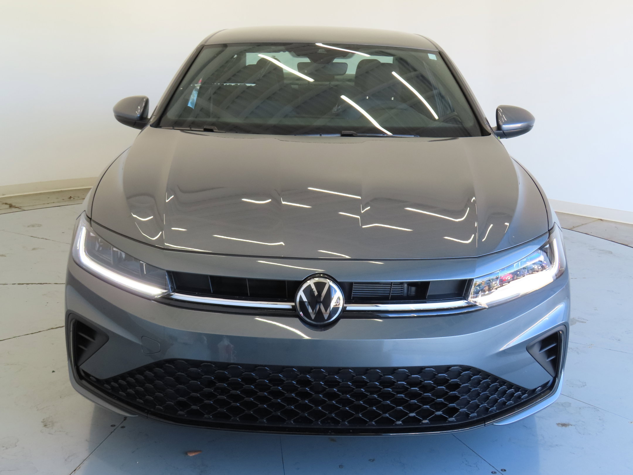 Used 2026 Volkswagen Jetta Sport FWD image 9