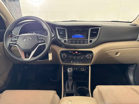 Used 2017 Hyundai Tucson SE image 25