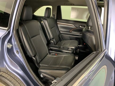 Used 2015 Toyota Highlander Limited image 43