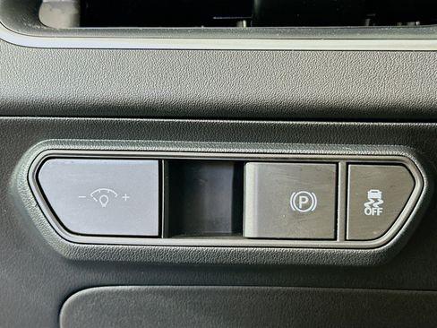 Used 2025 Kia K4 LXS image 17