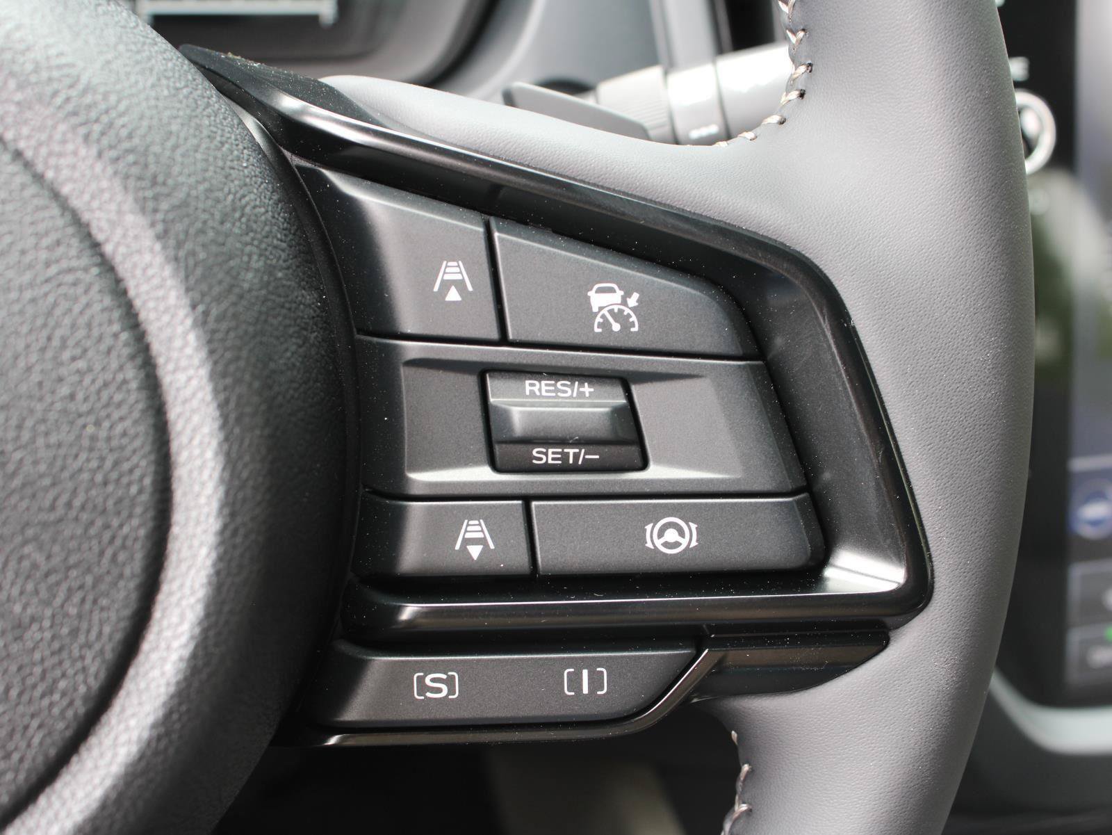 Certified 2025 Subaru Forester Premium AWD/4WD image 35