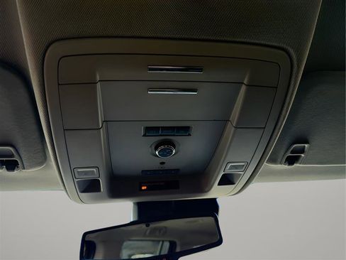 Used 2018 GMC Yukon XL SLT image 27