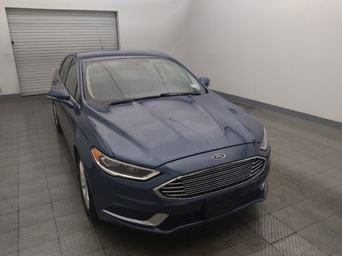 Used 2018 Ford Fusion SE w/ Fusion SE Technology Package FWD image 14