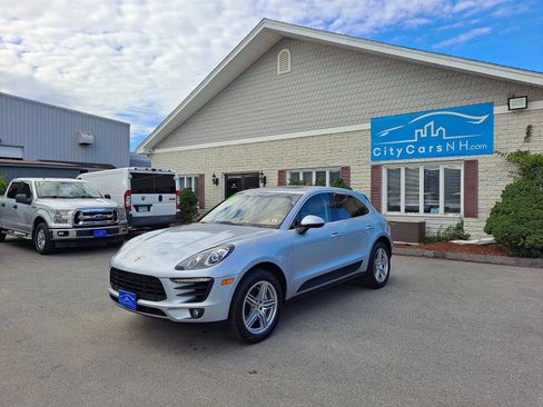 Used 2016 Porsche Macan S AWD/4WD image 1