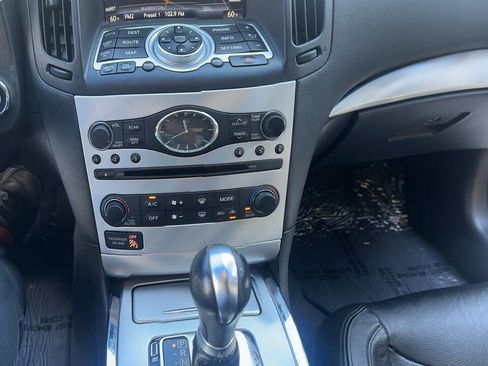 Used 2014 INFINITI Q60 Convertible w/ Premium Package image 29