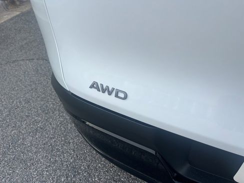 New 2025 Nissan Murano SV image 26