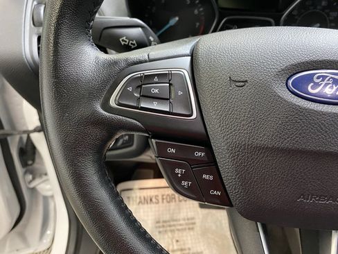 Used 2019 Ford Escape SEL image 26