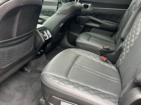 Used 2022 Kia Sorento SX FWD image 12