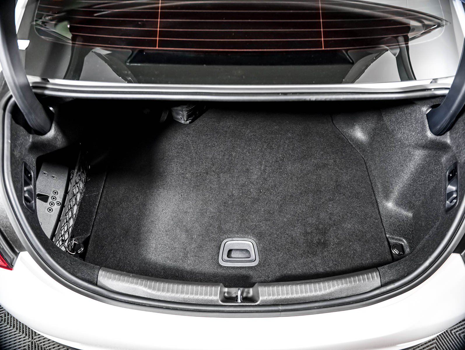 Used 2024 Mercedes-Benz C 300 Sedan image 5