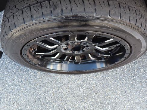 Used 2017 Chevrolet Silverado 1500 High Country RWD image 35