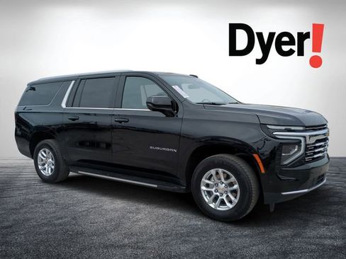 Certified 2025 Chevrolet Suburban LT image 1