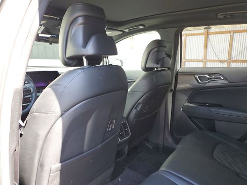 Certified 2024 Kia Sportage X-Pro Prestige AWD/4WD image 12