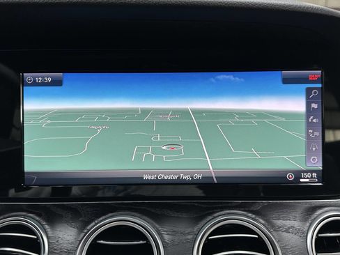 Used 2018 Mercedes-Benz E 300 4MATIC image 28