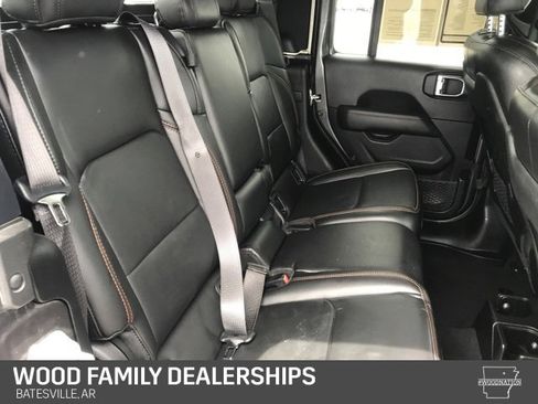 Used 2023 Jeep Gladiator Mojave w/ Cold Weather Group image 30