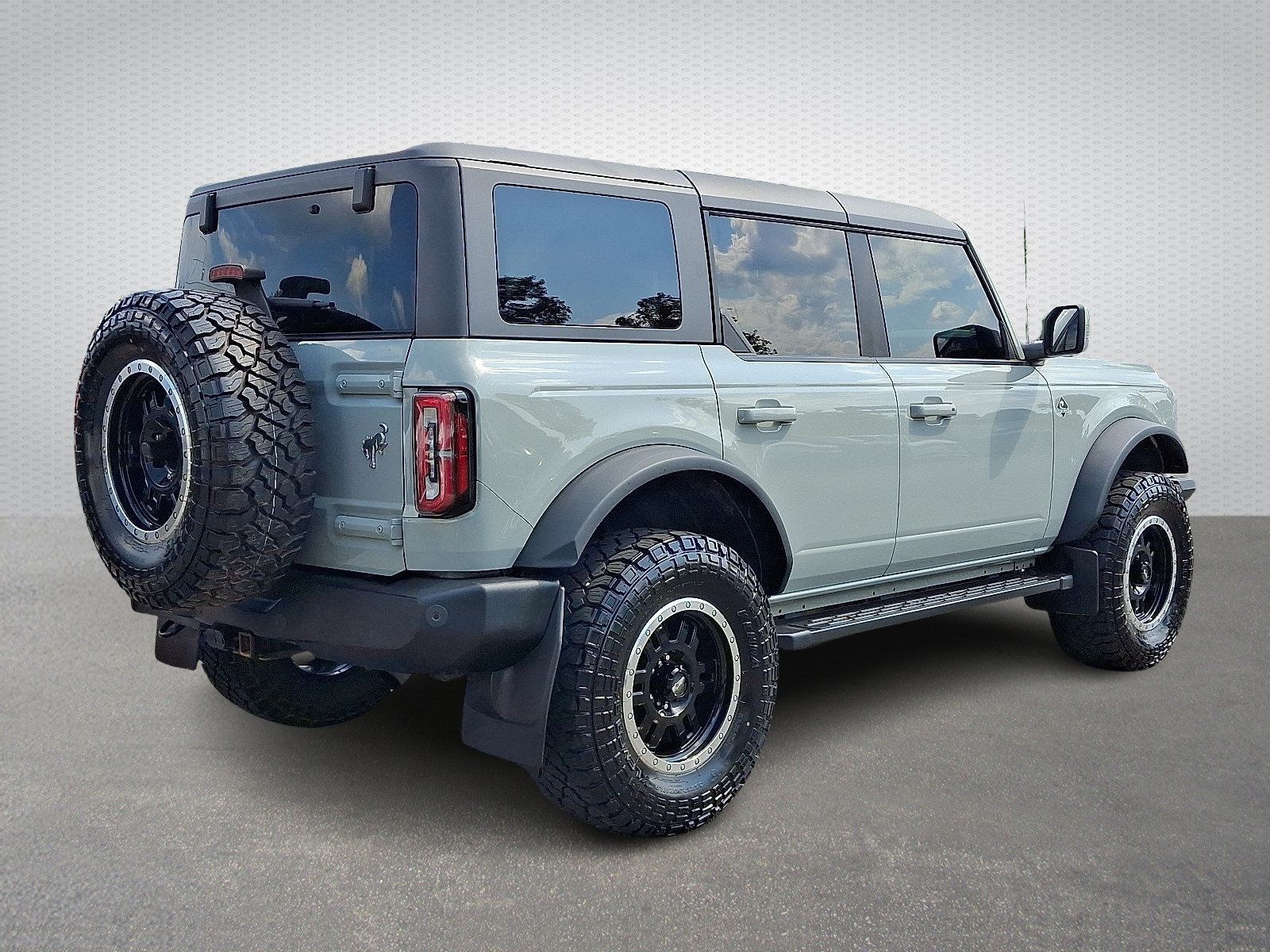 Used 2023 Ford Bronco Outer Banks AWD/4WD image 6