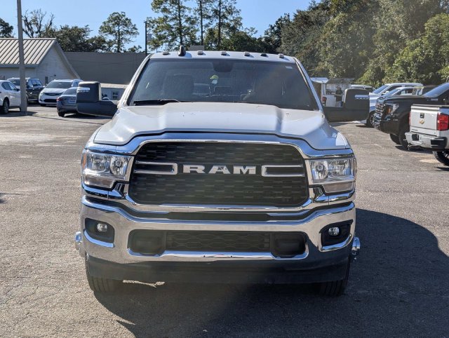 Used 2023 RAM 3500 Big Horn w/ Level 1 Equipment Group AWD/4WD image 3